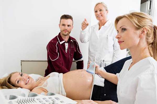 哪项产检可以在孕初期一招看男女？